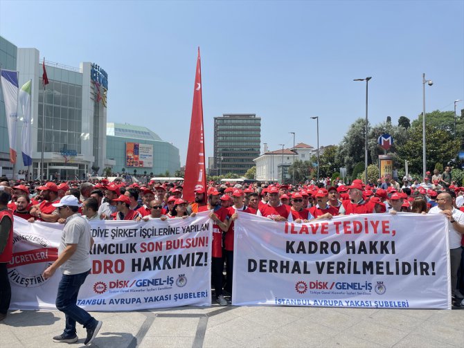 İstanbul'da GENEL-İŞ Sendikası üyelerinden iş bırakma eylemi
