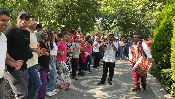 Kadıköy Belediyesinde işçiler ücretlerinin artırılması için eylem yaptı