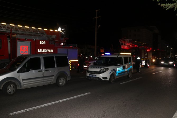 GÜNCELLEME - Niğde'de meydana gelen trafik kazasında 3 kişi hayatını kaybetti