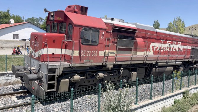 Erzurum'da trenin çarptığı çocuk öldü