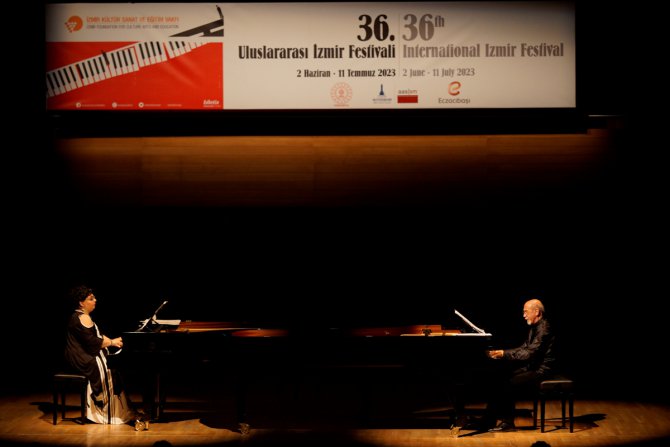Uluslararası İzmir Festivali, "Duo Alaturca Impro Piano" konseriyle sona erdi