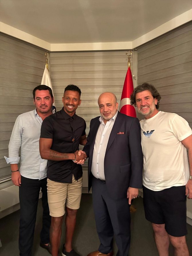 Adana Demirspor, Luis Nani'yi transfer etti