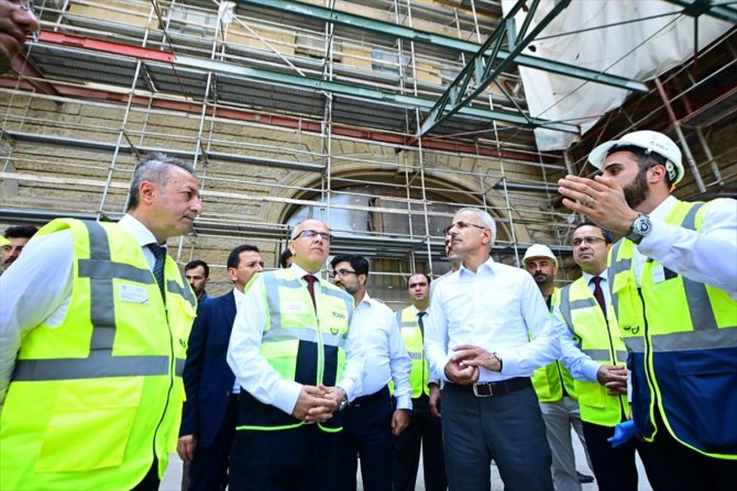 Ulaştırma ve Altyapı Bakanı Uraloğlu: "Haydarpaşa Garı 2024'te hizmete alınacak"