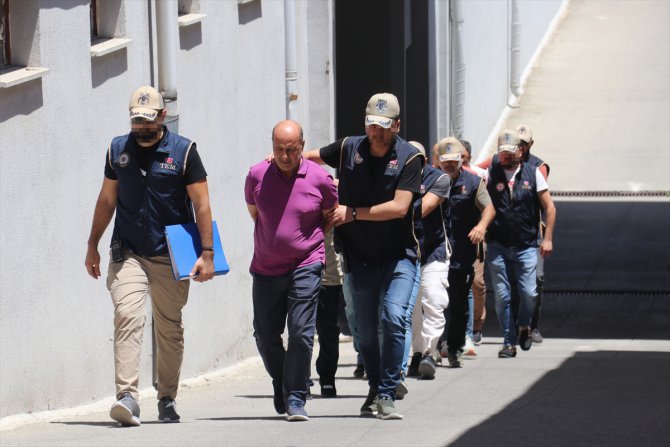 Adana'da "ateşin çocukları" yapılanmasına yönelik operasyonda 6 gözaltı