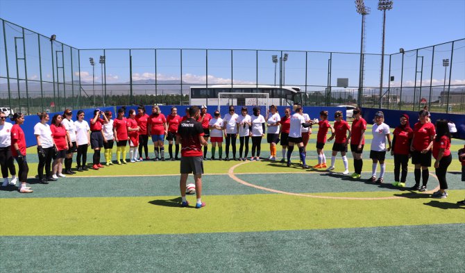 Görme Engelli Kadın Milli Futbol Takımı, Avrupa şampiyonluğu hedefiyle yola çıktı
