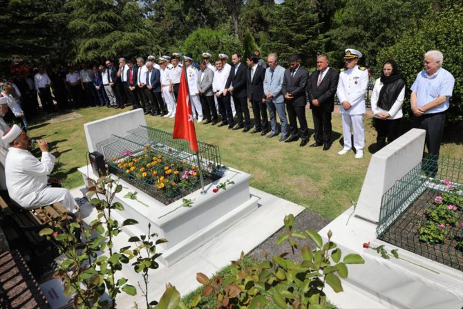 15 Temmuz şehidi Özel Harekat Camisi imam Mustafa Yaman Bartın'daki mezarı başında anıldı