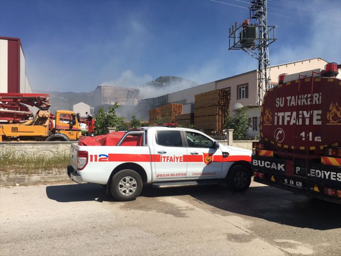 Burdur'da kereste fabrikasında çıkan yangın söndürüldü