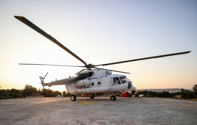 Çanakkale'deki orman yangınının zarar verdiği alanlar helikopterden görüntülendi