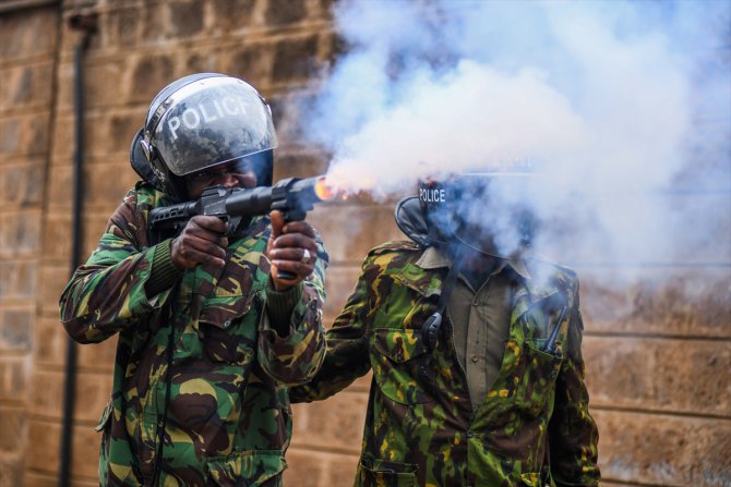 Kenya'da vergi protestosu kaosa yol açtı