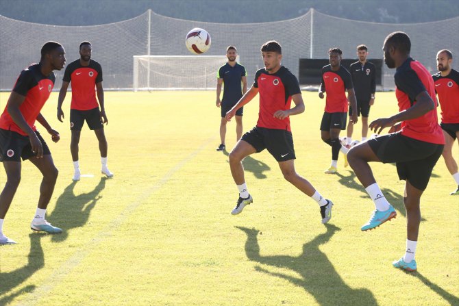 Gençlerbirliği yeni sezon hazırlıklarını Kayseri'de sürdürdü