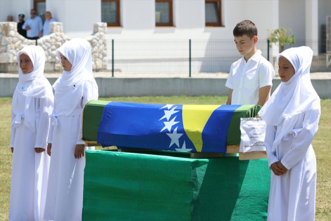Bosna Hersek'teki savaşta Sırpların öldürdüğü 2 Boşnak sivil daha toprağa verildi