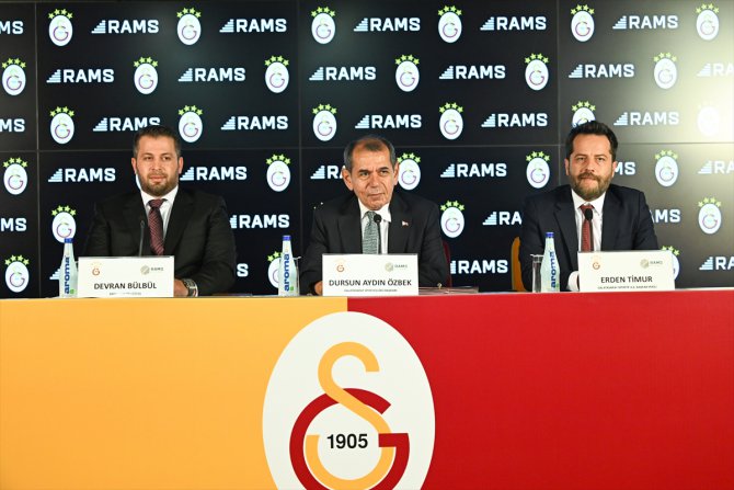 Galatasaray, kupa törenine 5 yıldızlı formayla çıkan Fenerbahçe'ye ceza verilmesini bekliyor
