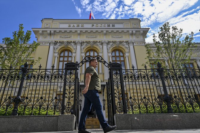 Rusya Merkez Bankası politika faizini yüzde 8,5'e çıkardı