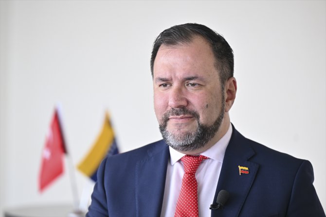 Venezuela Dışişleri Bakanı: "Türkiye ve Venezuela arasında yatırımların korunması anlaşması yapılıyor"