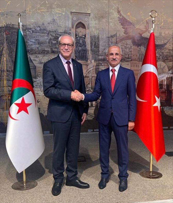 Ulaştırma ve Altyapı Bakanı Uraloğlu, Cezayirli mevkidaşları ile görüştü