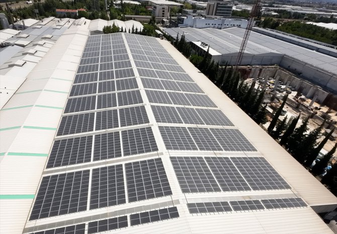 Antalya OSB'deki fabrikaların çatıları güneş enerjisi sistemleriyle donatılıyor