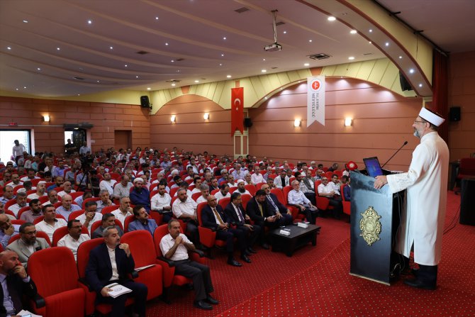 Diyanet İşleri Başkanı Erbaş, "Okuyucular Semineri" kapanış programına katıldı