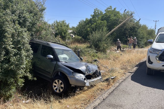 Elazığ'daki trafik kazasında 4 kişi yaralandı