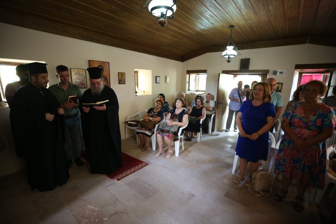 Rum Ortodoks cemaati üyeleri "Aya Pareskevi Günü"nde buluştu