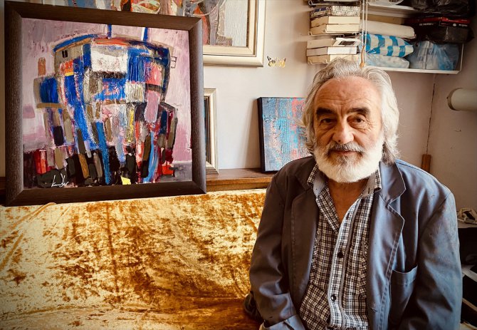 DOSYA HABER - Bulgaristan'da Türk kökenli ressam Kamber, sanat hayatının 50. yılında atölyesinin kapılarını AA'ya açtı: