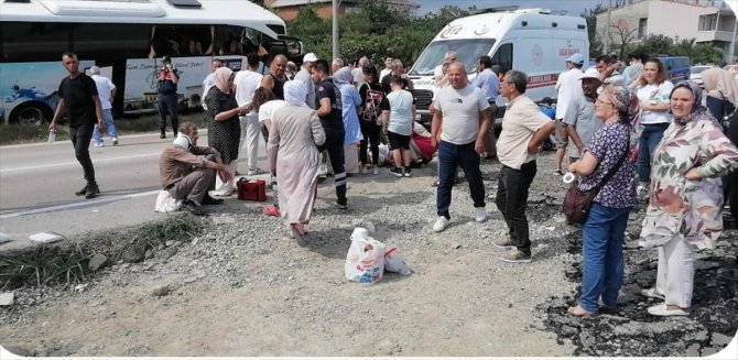 GÜNCELLEME - Çanakkale'de barakaya çarpan tur otobüsünün sürücüsü öldü