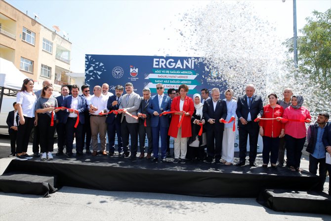 Diyarbakır'da yapımı tamamlanan 5 sağlık merkezi törenle hizmete açıldı