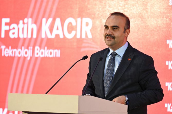 TBMM Başkanı Kurtulmuş, Çanakkale'de Kale Fabrikası 66. Seramik Bayramı Töreni'nde konuştu: