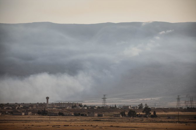 Suriye'nin kuzeybatısındaki Lazkiye'de orman yangınları 3 gündür sürüyor