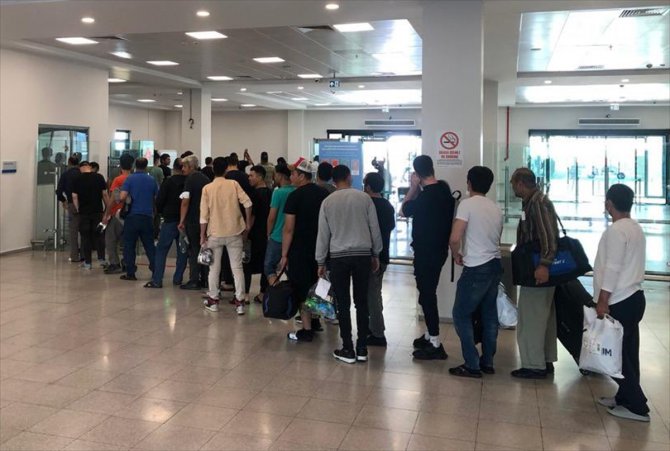 Kocaeli'de 72 düzensiz göçmen sınır dışı edildi